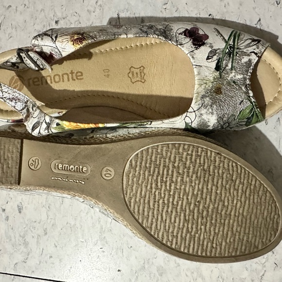 Remonte Heelband Wedges - Picture 3 of 4